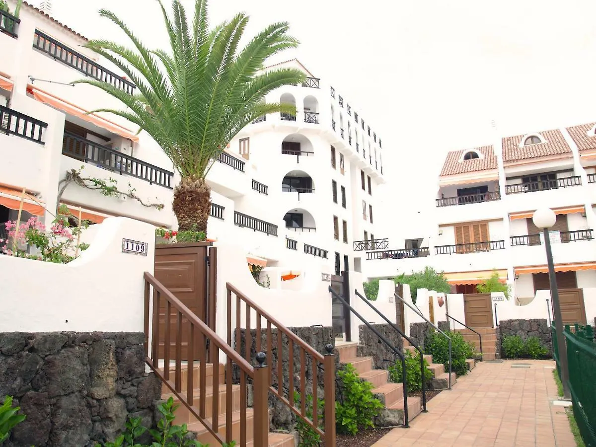 2 Min Walk To Beach - Private Solarium Bungalow Costa Adeje  0*, Costa Adeje (Tenerife) Spain